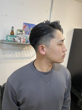 グッドプレイスアンドシング(Good Place&thing) メンズ刈り上げフェードスキンフェード韓国サイドパート