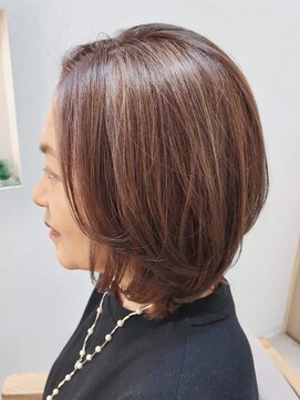 エクラート イーリス 高田馬場店(ECLART IriS) グレーヘアでつくるメッシュカラー