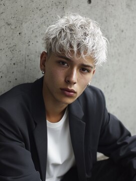 ネハス ナガオカ(nehus.nagaoka) xメンズブリーチ/ホワイトグレージュ/レイヤーカット