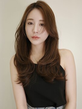 サンバレー(SUNVALLEY) 大人カジュアル　くびれレイヤー　アッシュブラウン