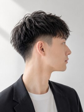 サーカス バイ ビュートリアム 青山(CIRCUS by BEAUTRIUM) メンズショートアップバング大人メンズ30代40代50代