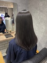 モク 上野(mok)&nbsp;ナチュラルなツヤ感ストレート！