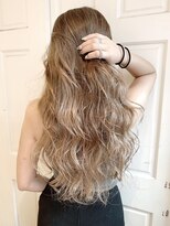 ヘアーワークス ヘルム 渋谷店(HAIR WORKS HELM)&nbsp;外国人風ハイベージュ　美髪エアリーロング