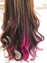 ルシエル バイ カトレアグループ(Le Ciel)&nbsp;夏にぴったり！遊び心たっぷりのピンクインナーカラー