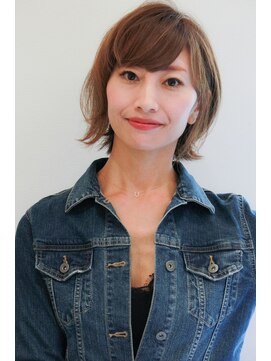 ノノリリ(NONORIRI) くびれ巻き大人可愛いナチュラルショート外ハネマロンブラウン