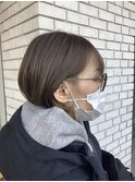 大人ショートボブ×イヤリングカラー
