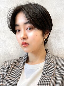 メゾンドイギー(MAISON de IGGY) 黒髪グレーベージュコンパクトショート前髪パーマ地毛風カラー