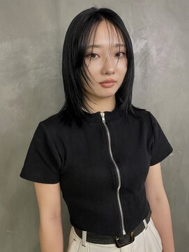 キヴィ(kivi) ブルーブラック/ウルフカット/レイヤーカット