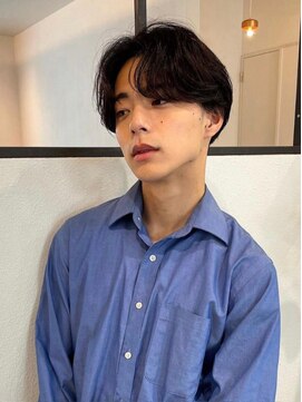 キュー(Cue_) 無造作メンズセンターパート×カルマパーマ