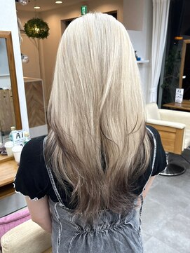 リングバイモアムー(Ring by Moremuu) issy デザインカラー　ダブルブリーチ