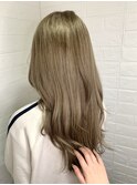 ミルクティーベージュ/レイヤーカット/透明感/ハイトーンカラー
