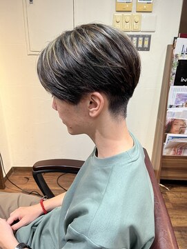 ランソ(RUNSO) 刈り上げセンターパート♪ハイライトからー♪