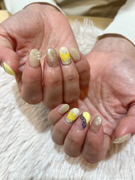 ラシェンテ 旧居留地(La Sente) 春のニュアンスミモザネイル