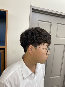 Men's JESTER【メンズジェスター】メンズカット/メンズパーマ/メンズカラー/フェード <kureha>スパイラルパーマ