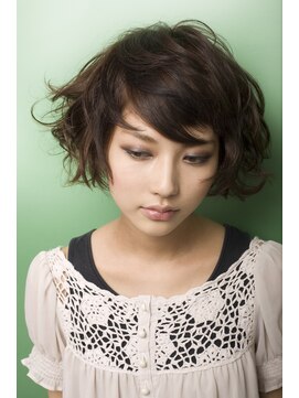 ソーホー ニューヨーク シズオカ(SOHO newyork SHIZUOKA) ニュアンス感が大人かわいいボブ