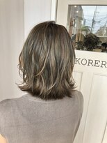 コレロ ヘアー(KORERO hair)&nbsp;外ハネパーマ×アッシュ