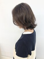 クオリス 上板橋店(QUALIS) 20代30代◎ウルフレイヤー/外ハネ/くびれ/オリーブグレージュ