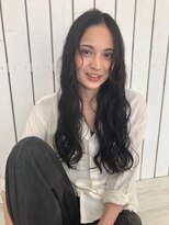 モルニ(MORNI)&nbsp;黒髮ロング_マロンベージュ Aラインボブ かきあげ