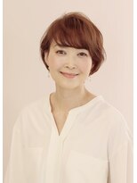 アンベリールフルー(EMBELLIR fleur)&nbsp;小顔耳かけひし型ショート　30代/40代/50代