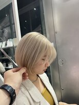 シェリ ヘアデザイン(CHERIE hair design) ●ショートボブ×ホワイトブロンド