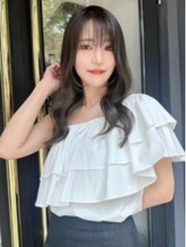 エリス 四条烏丸店(ELIS) シースルーバングと重ためミディでバランス良く♪