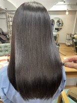 クオーレ(CUORE) ドライヤーで乾かしただけで綺麗にサラサラにまとまる縮毛矯正