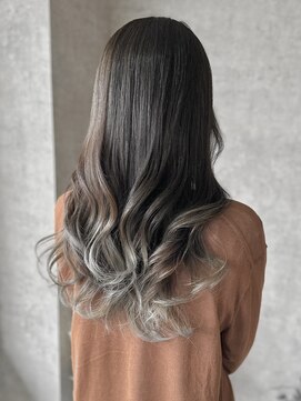 ミコ(mico.) グラデーションカラー