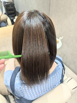 ナカドット エマノン 池袋(__naka.__ EMANON) 40代/50代/酸性ストレート大人ボブ/チョコレートブラウン/池袋