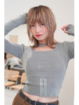 アンアミ シブヤ(Un ami shibuya) ハイトーンベージュ/レイヤースタイル/ハッシュカット