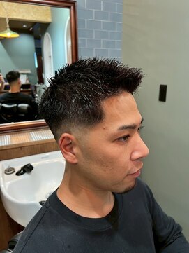 スタンドバーバー 柏(STAND BARBER) スペインカール/スパイキーショート/ブルーブラック