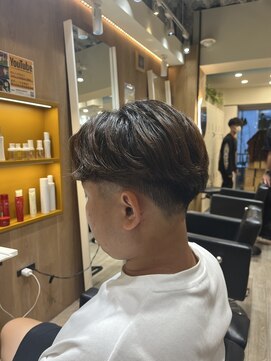 ルースト 渋谷店(ROOST) ［色気ヘア］ニュアンス×センターパート