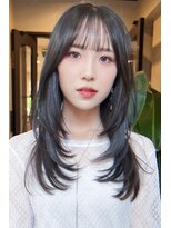 ウニカ デ ビエモン(UN1CA de BIEMON)&nbsp;ハイレイヤー×寒色系カラー