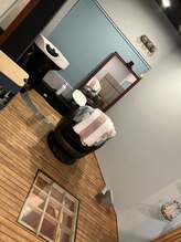 ヘアリビングアローネ(Hair Living Allone)