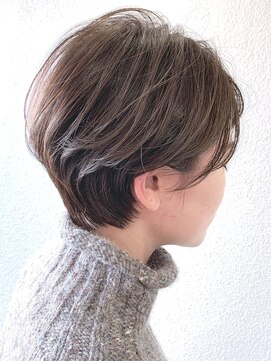 アルティナ(artina) 大人可愛いショート×フォギーベージュ[artina町田]