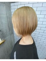 ルーナヘアー(LUNA hair) 『京都ルーナ』ゴールドベージュ×ボブ×刈り上げ女子×ブリーチ