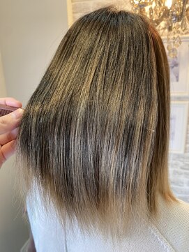 トリート(treat.) すっぴん美髪幹細胞ケア