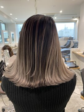 カラ ヘアーサロン(Kala Hair Salon) 外国人風バレーヤージュ