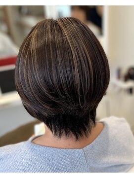 ヘアーデェカラー(hair de KOLOR) 【つくば】白髪ぼかしハイライト×大人ショートボブ