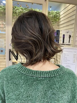 ウェスト(WEST) バレイヤージュボブ