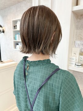 キャアリー(Caary) 福山市美容室Caary人気 立体感ハイライト・ローライトボブ