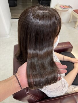 ディスオモテサンドウ 表参道(This OMOTESANDO) 美髪STYLE【表参道　青山】元重