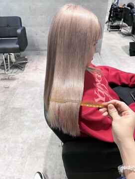 アンダーバーホワイト 栄店(_WHITE) ミルクティーベージュ