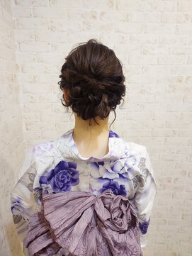 ウィングローリー(WINGLORY) ゆるふわキュートヘアセット