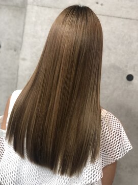 ニーゼロゼロナナ(2007) 髪質改善トリートメント