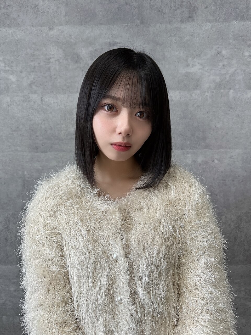 峰島こまきちゃん、シールエクステでボブからロングヘア！宮本