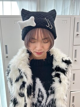 シーラス(cirrus) 【akari担当】シルバーカラー×ウルフカット20代/30代/40代/50代
