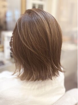 イリス はるひ野(iiris) くびれ外はね☆デザインボブ