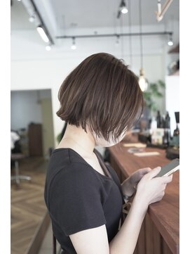 ルート(root) 切りっぱなしボブ　レイヤー　鹿児島ボブ　ショートボブ
