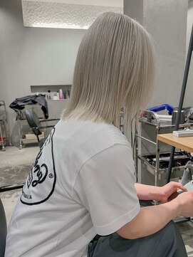 モノトーン(MONOTONE) ホワイトブロンド