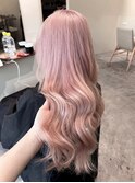 ライトピンク／ふわ巻き髪